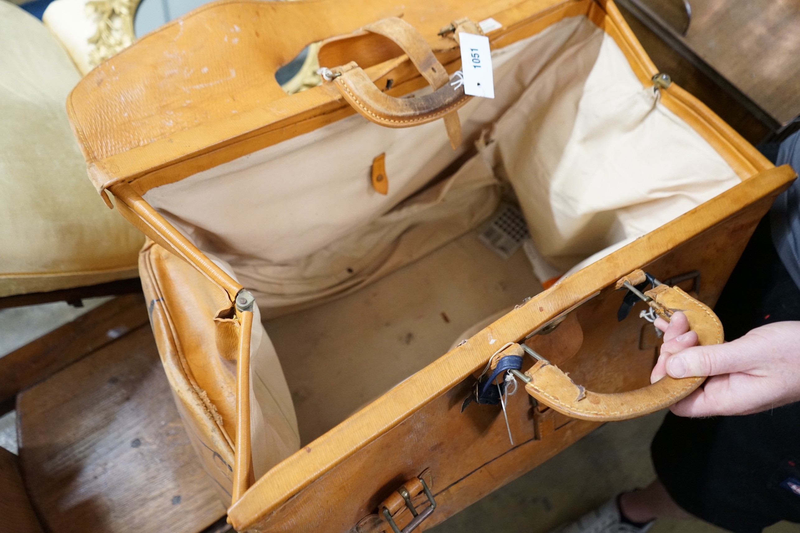 A large vintage tan leather Gladstone bag with Harrod's retail label, width 68cm, height 30cm